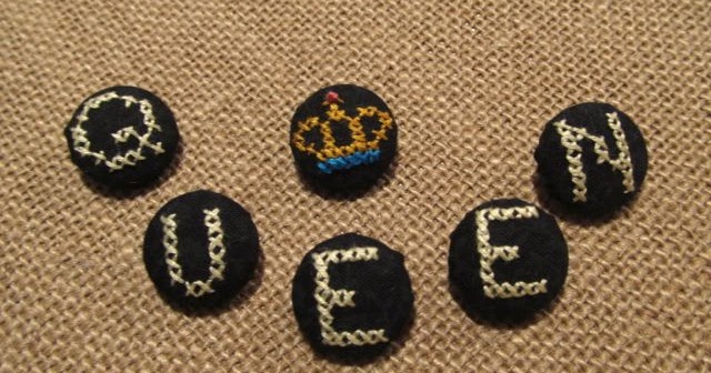 SweaterDoll - Allison Dey: Tutorial: Monogram Buttons