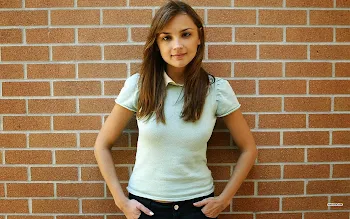 rachael leigh cook