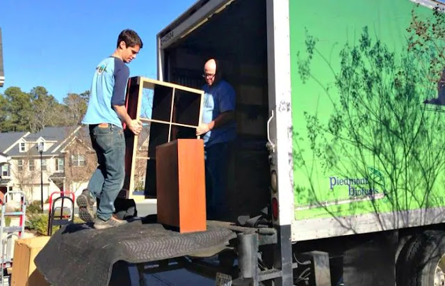 Know The Crucial Factors About Hiring Haul Away Junk Service