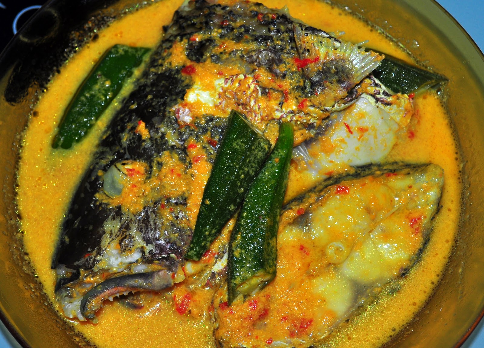 Qasehmia: Masak Lemak Kuning Ikan Kaci