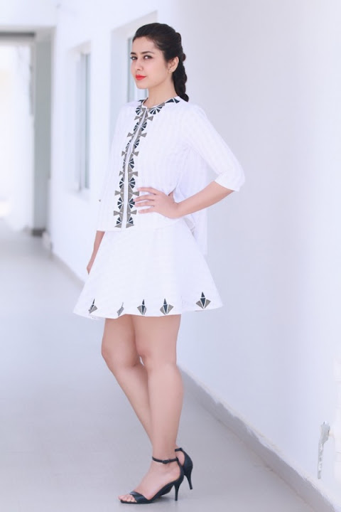 Raashi Khanna in Short white skirt