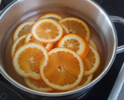 preparación de la naranja confitada