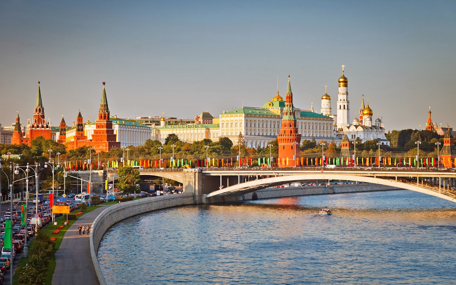 Moscow The Beautiful Capital Of Russia Traveling Places Europe Moscow Place To Visit Best Places In