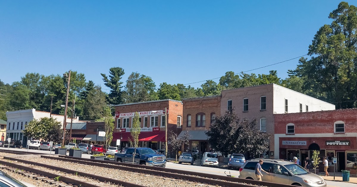 Bubba's Garage Visiting Saluda, North Carolina
