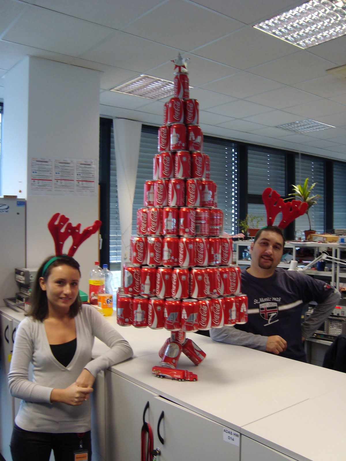 Oh look! A soda can Christmas tree