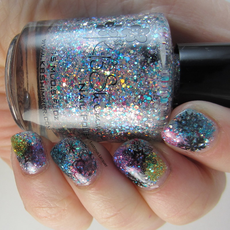 Snowflake-nail-art-with-Glitter