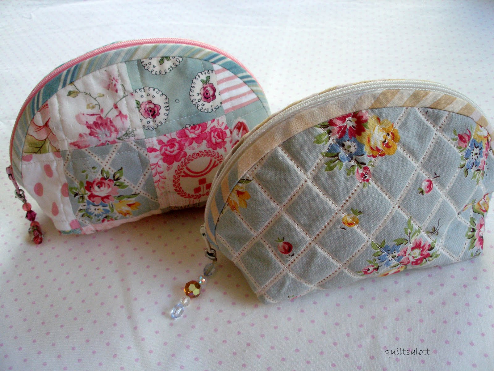 Quilt Inspiration: Free pattern day: purses, handbags and zipper bags