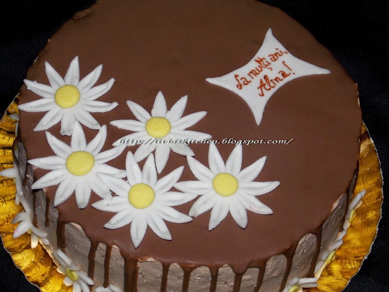 Tort cu ciocolata si margarete