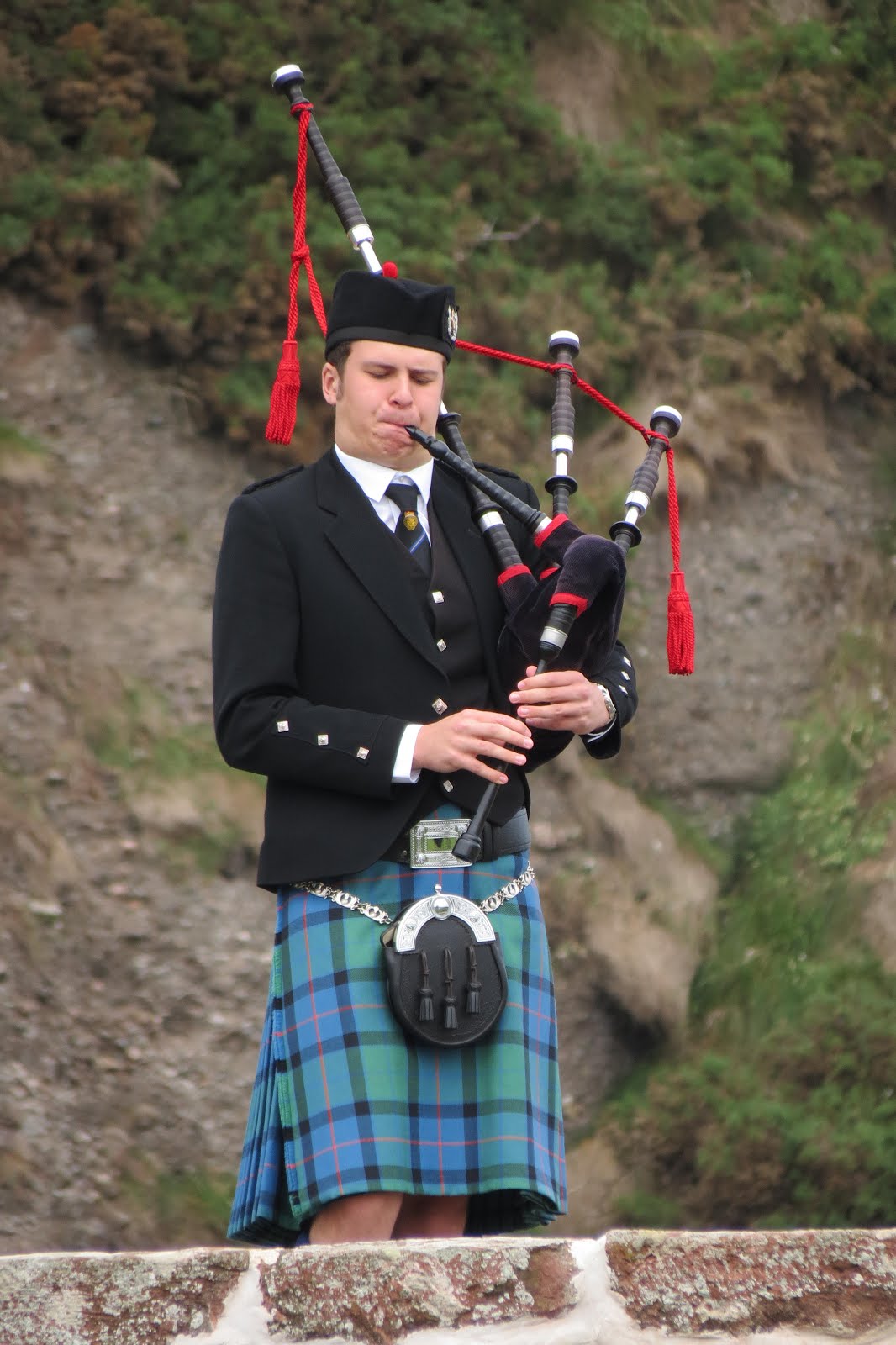 Clan Baird Bagpiper