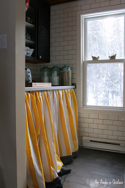 curtain/smart way to hide your washer and dryer