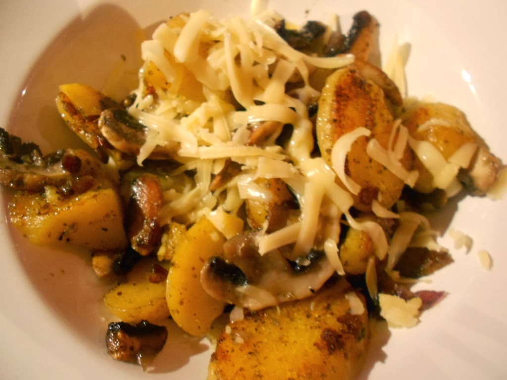Verboten gut ⚠: Kartoffel ~ Pilz ~ Gröstl mit Bergkäse