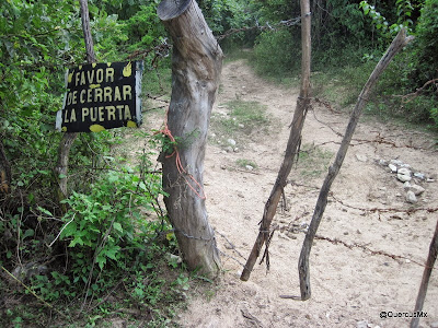 Hay que cerrar las puertas después de pasar!