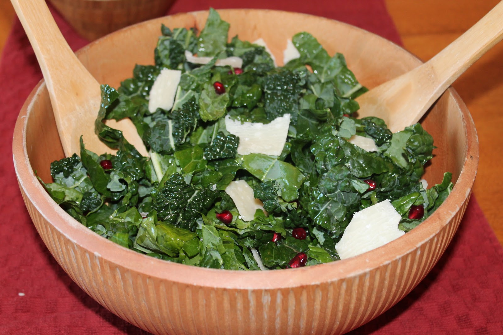 Savory Moments Lemony raw kale salad