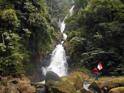 Destinasi Alam Air Terjun bikin kita betah berlama-lama di TKP