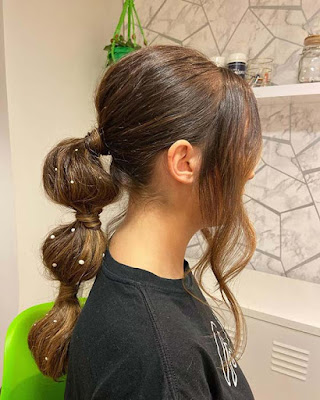 37 Stunning Bubble Ponytail Styles That Perfect To Copy in 2020 If you prefer bold and attractive hairdos 37 Stunning Bubble Ponytail Styles That Perfect To Copy in 2020