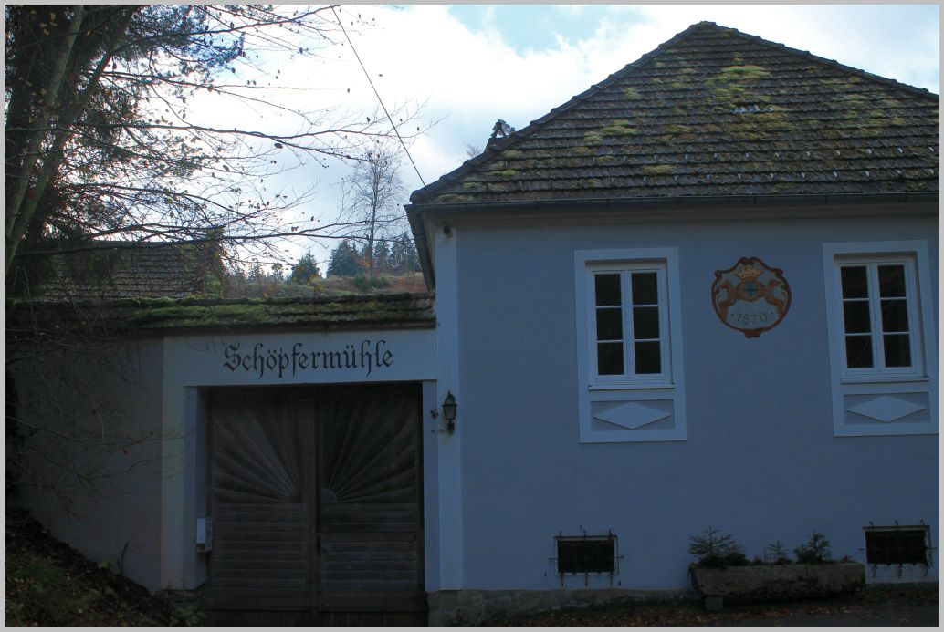 Rucksack Und Wanderschuh Am Ottensteiner Stausee