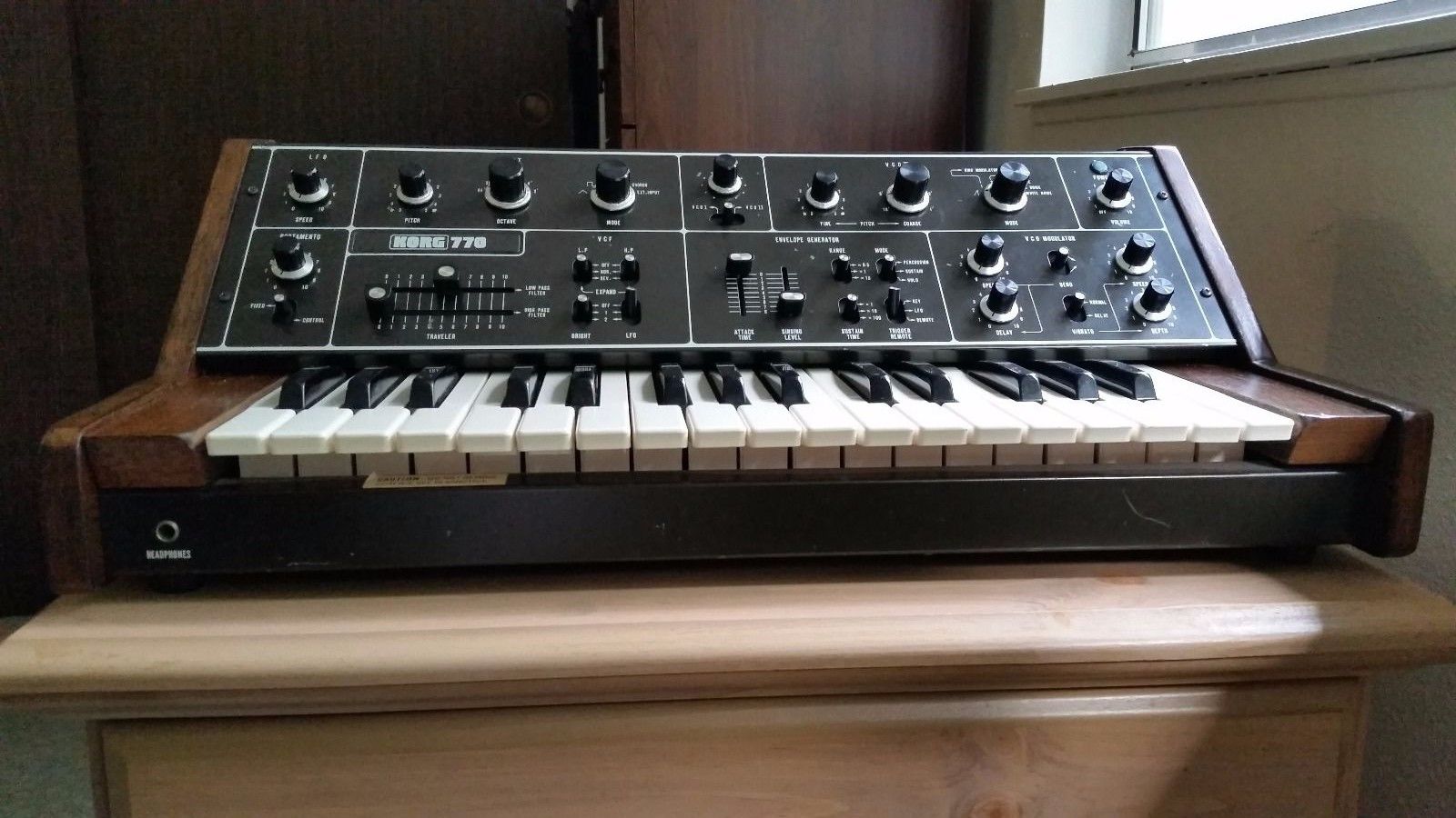 MATRIXSYNTH Vintage 770 mono synth
