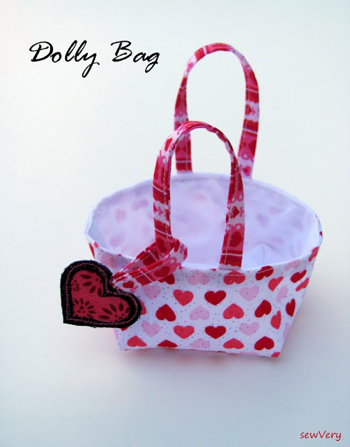 sewVery: Valentine's Day Dolly Outfit Tutorial