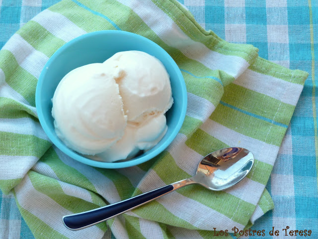  Helado de Yogur de Macedonia & Cointreau 