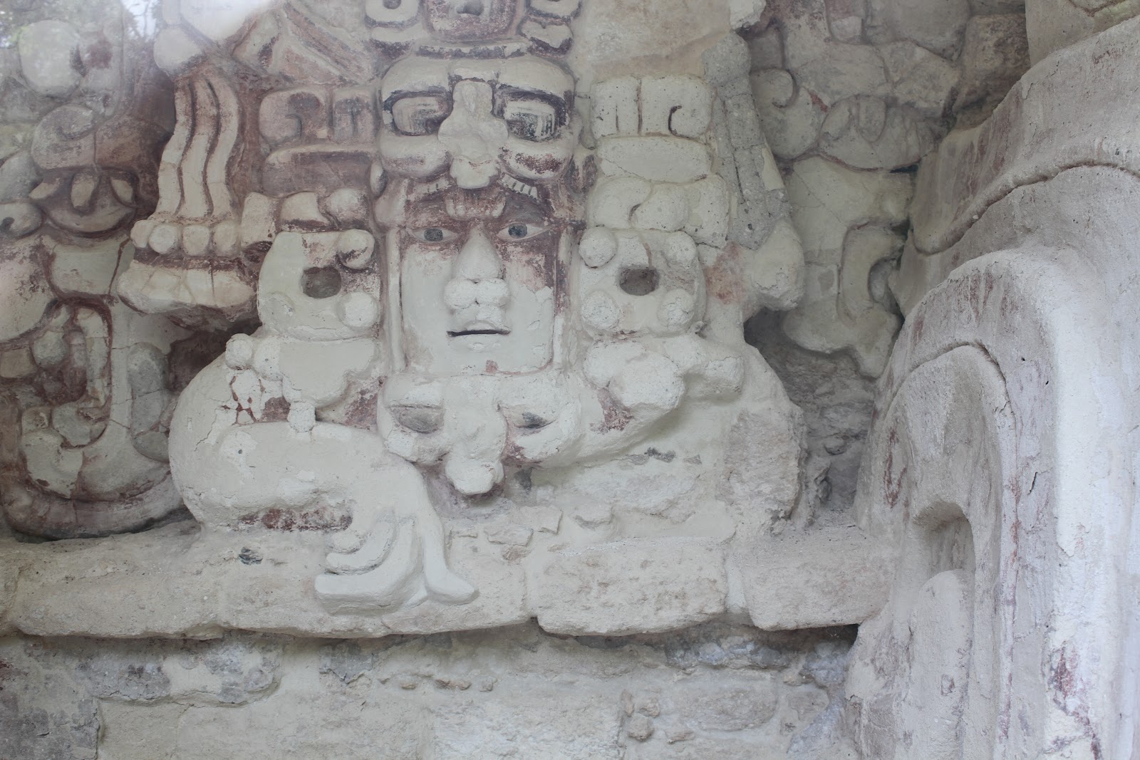Visitar as ruínas maias de RIO BEC no rescaldo do furacão "Ernesto" | México