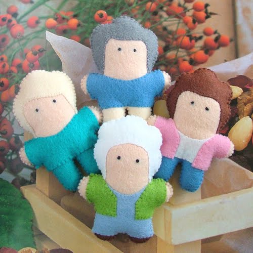 kerajinan tangan gambar boneka dari kain flanel