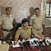 कानपुर - पुलिस ने चोरी की मोटरसाइकिल के साथ तीन युवकों को किया गिरफ्तार