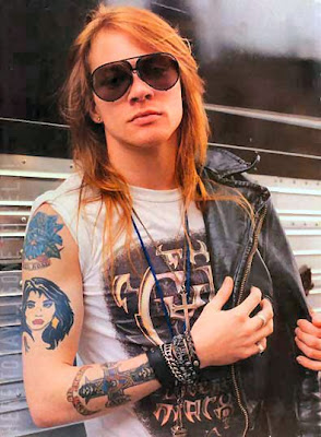 http://2.bp.blogspot.com/-QLjmPNropFY/UGmo5Oo1G1I/AAAAAAAATbU/jaRN7QAuHuc/s400/Horns+Up+Rocks+Guns+N+Roses+Axl+Rose