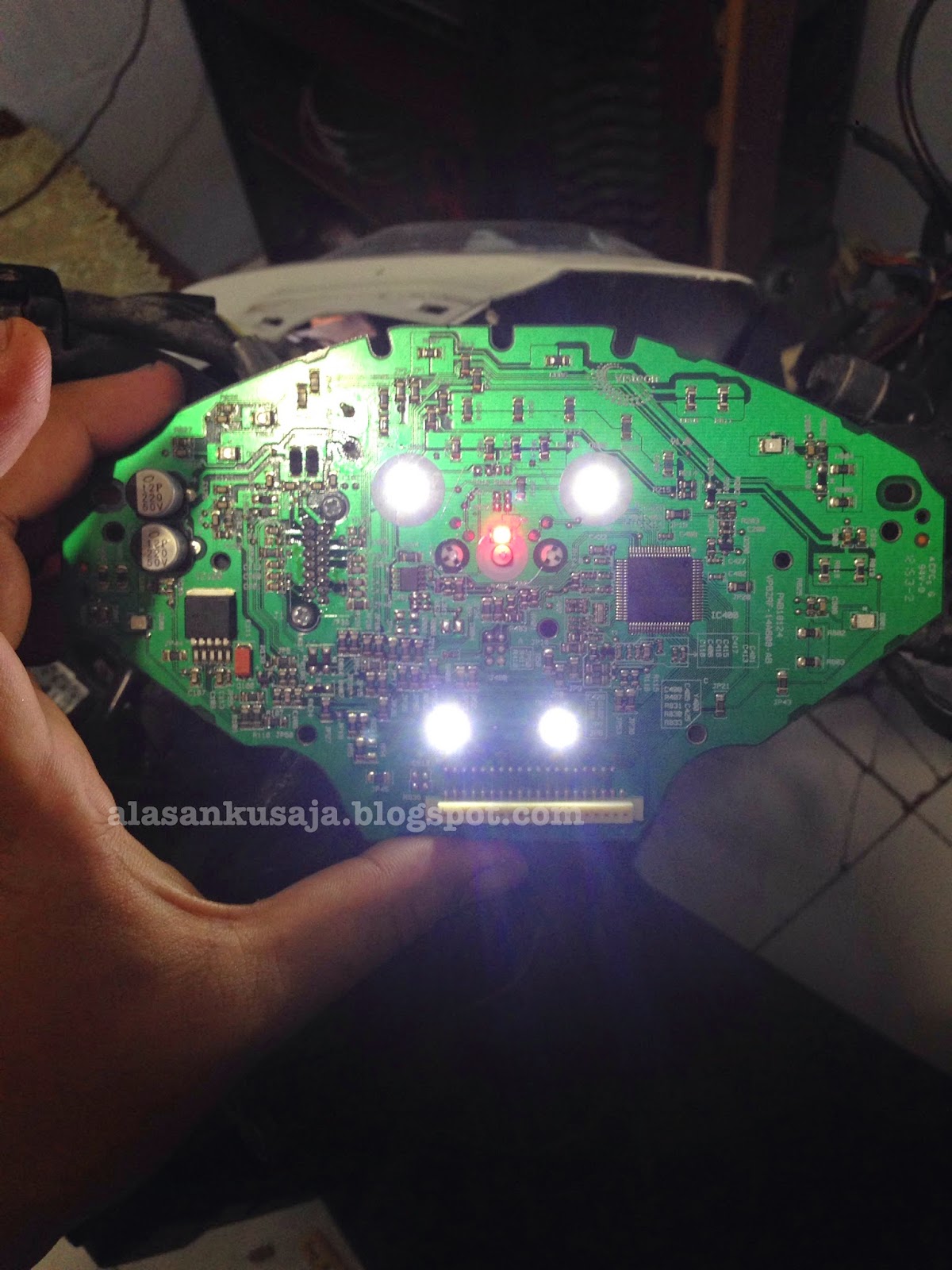 Ganti lampu speedometer vario 125