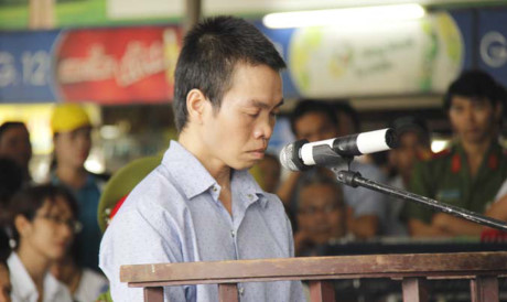 Sát hại đồng nghiệp bằng 12 nhát kéo - Ảnh 1 Sat hai dong nghiep bang 12 nhat keo - Anh 1