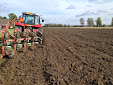 Ploughing: Massey Ferguson 6470 & Kverneland ES 80