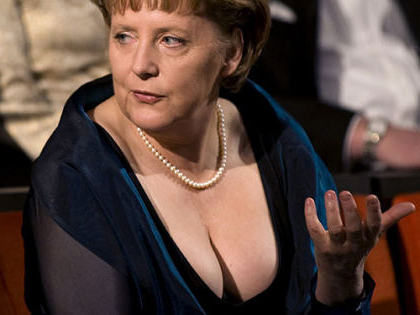 decollete-angela-merkel-julia-gillard.jpg