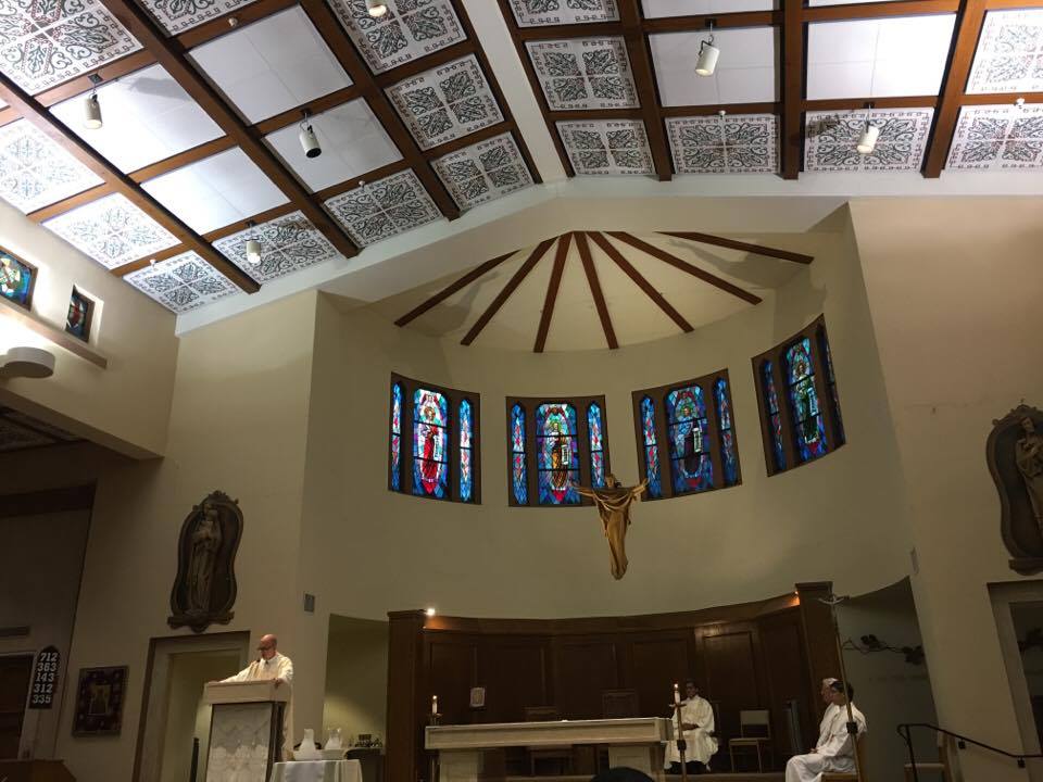 Father David Jenuwine Holy Thursday St. Apollinaris Church