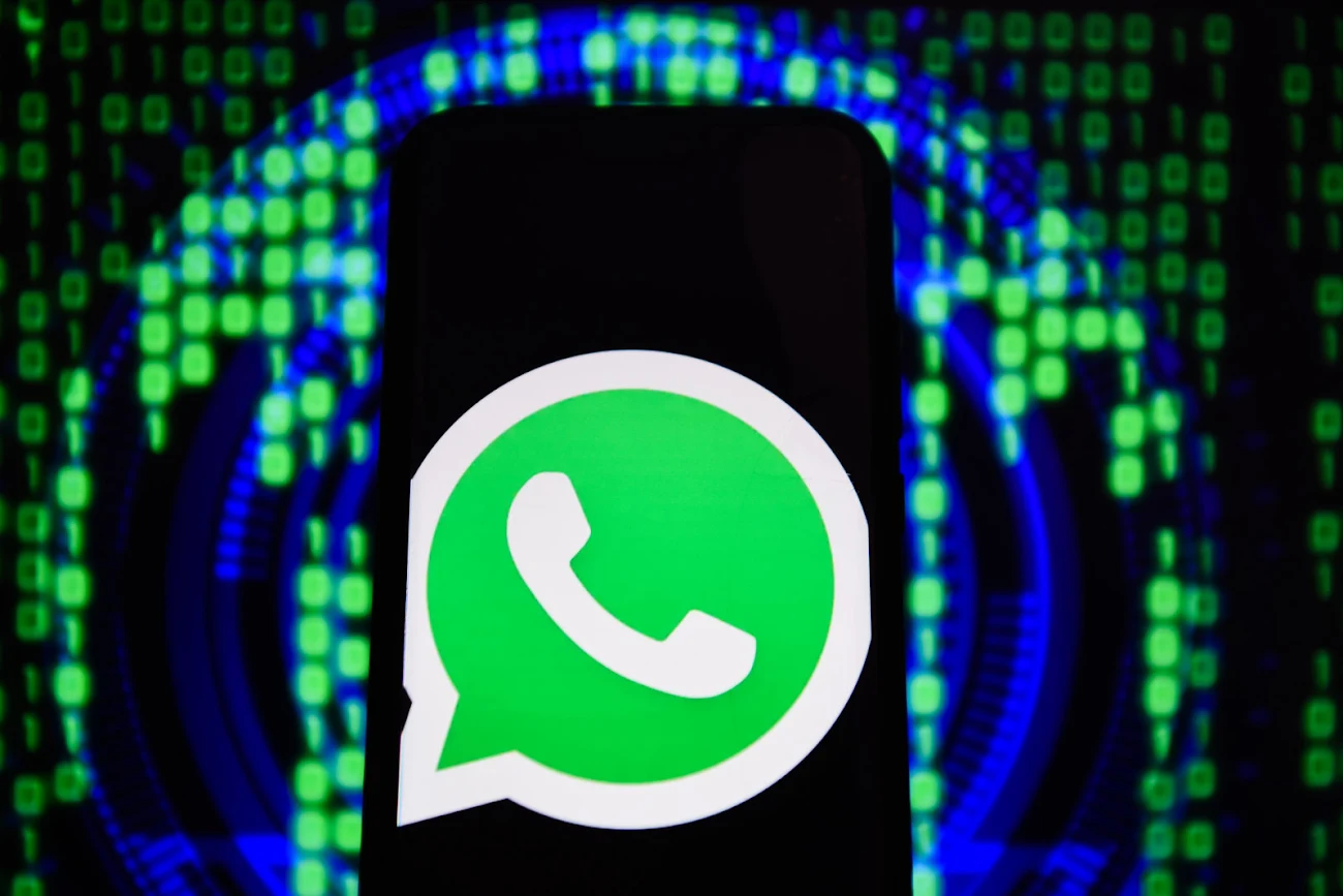 A (now fixed) malicious video file could easily hack your WhatsApp]