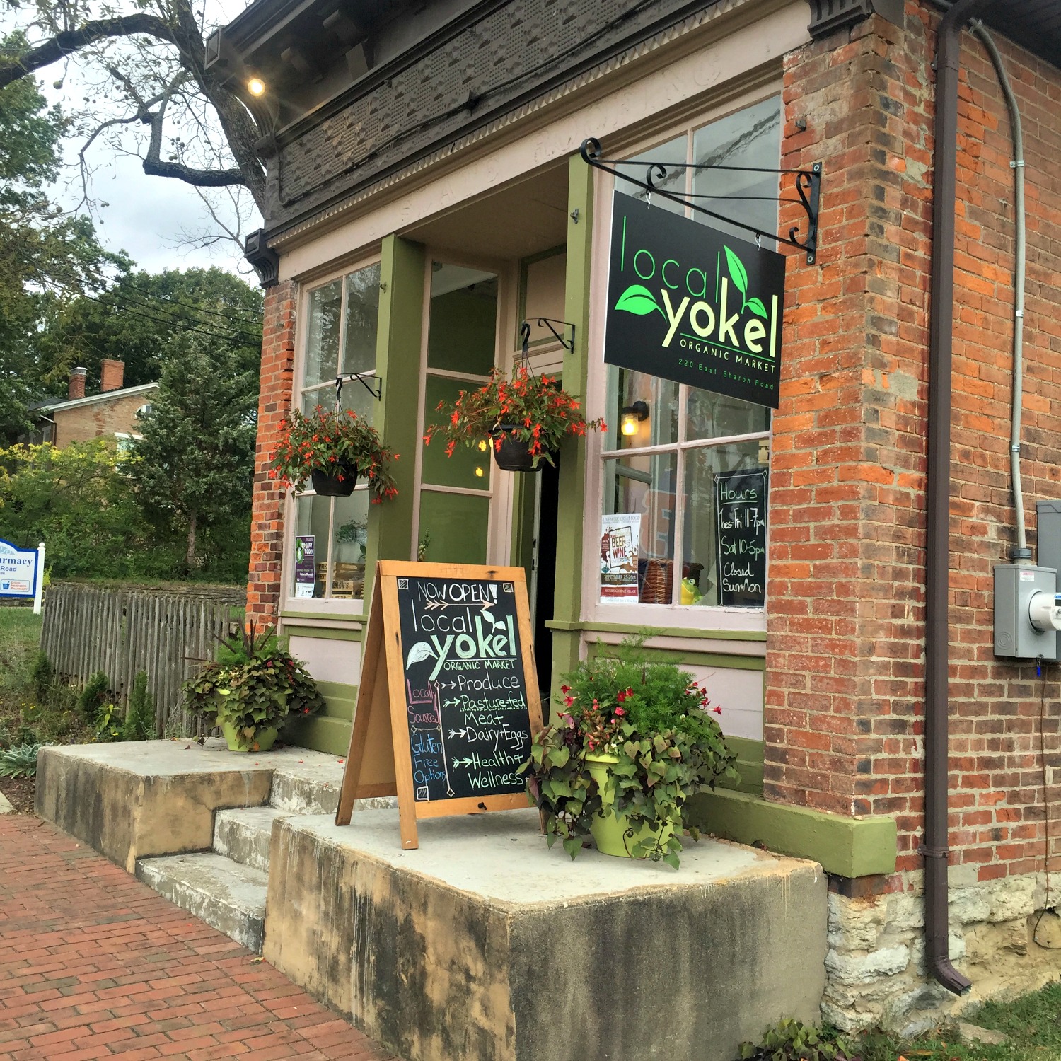 Restaurant Review Urban Grill Food Truck + Local Yokel an organic