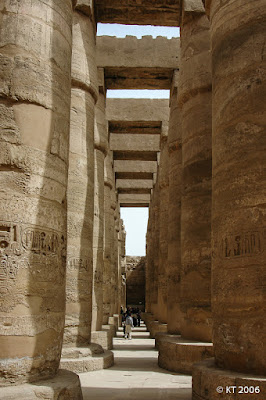 Suuri pylvässali, Karnakin temppeli