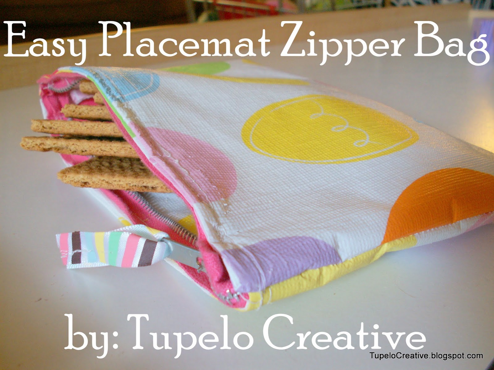 Tupelo Creative: Placemat Zipper Bag Tutorial