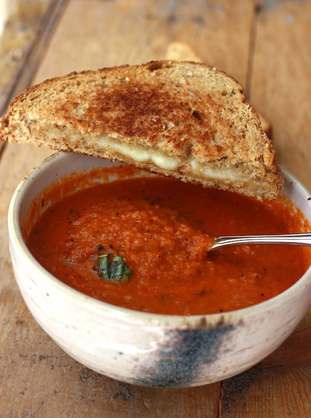 Tomato Basil Soup by SeasonWithSpice.com