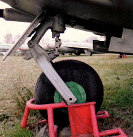 Носовая стойка шасси МиГ-9