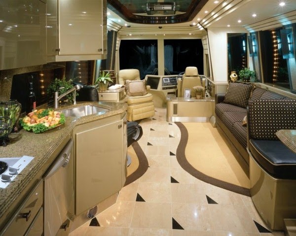 50 fantastic luxury motor-homes on wheels!