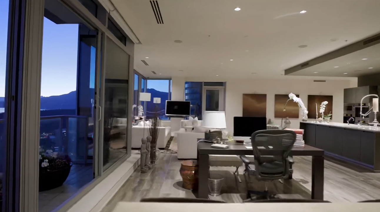 28 Photos vs. 1128 West Georgia Street #4901, Vancouver vs. Luxury Condo Interior Design Tour