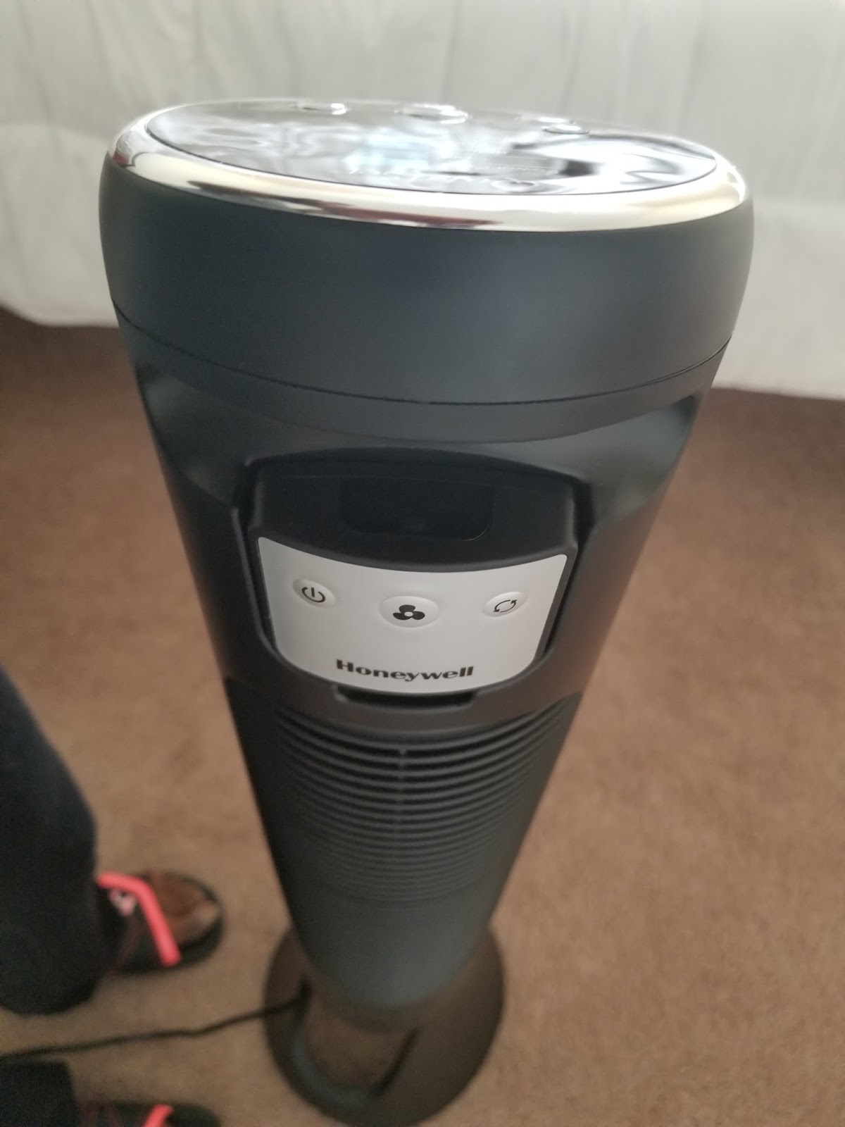 Being Free **REVIEW** Honeywell Quietset 8Speed WholeRoom Tower Fan