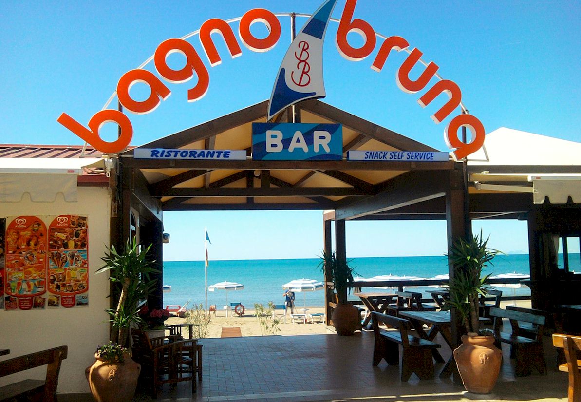 Going to the beach in Italy Castiglione della Pescaia Going to the beach in Italy Castiglione della Pescaia