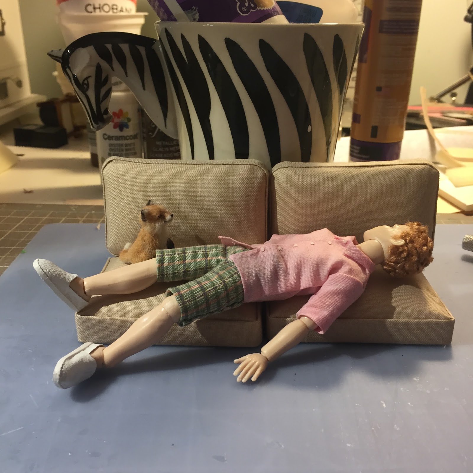 Dollhouse couch/sofa tutorial The Kinfeld