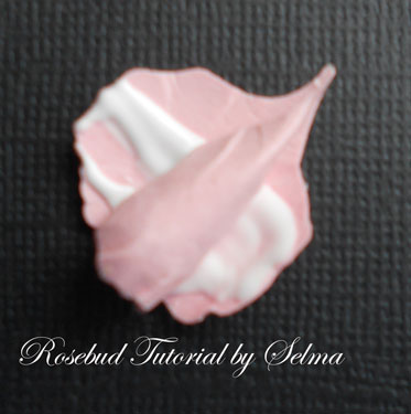 Rosebud With Side Petals - Wilton