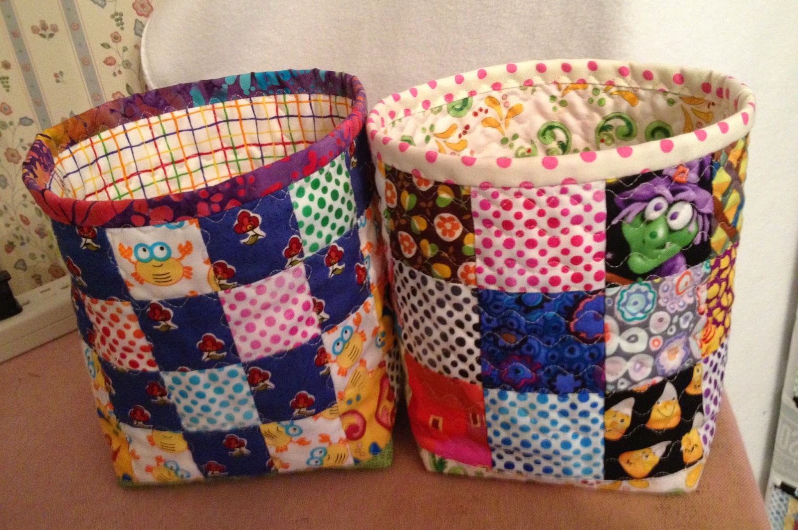 Susan's Quilt Creations: Super Easy Fabric Basket tutorial