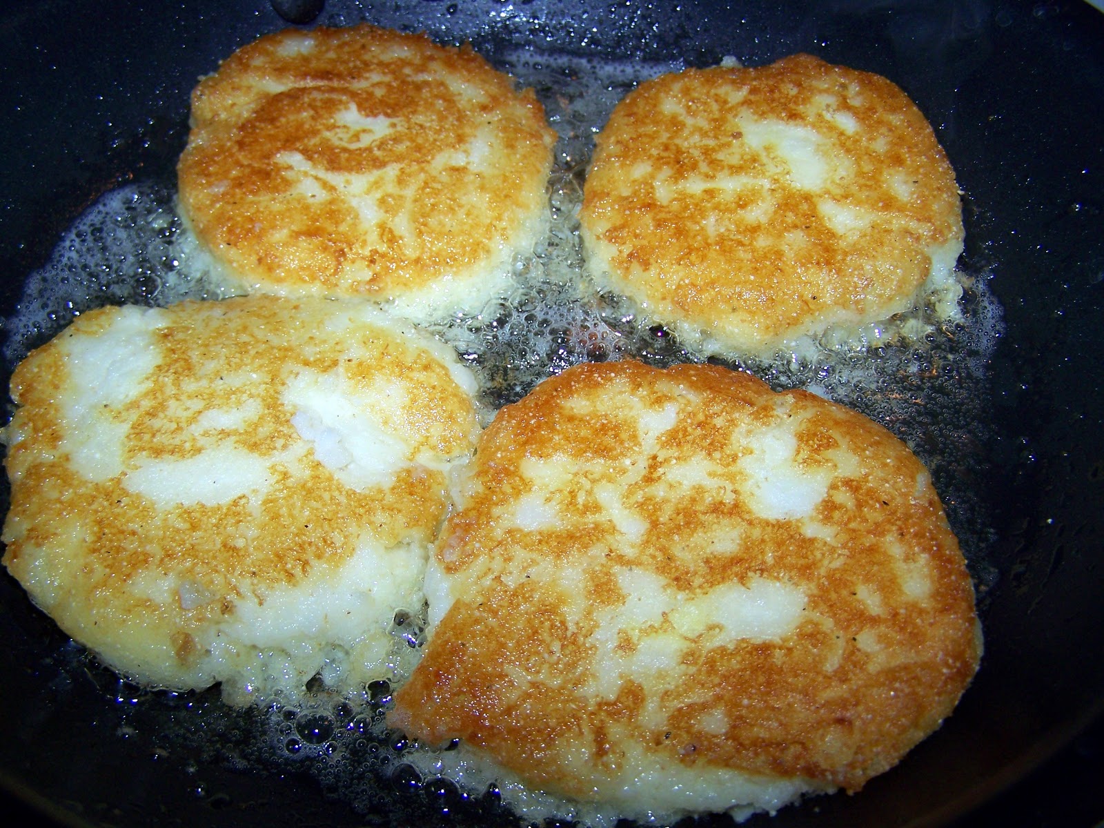 Fried Potato Cakes Using Leftover Mashed Potatoes