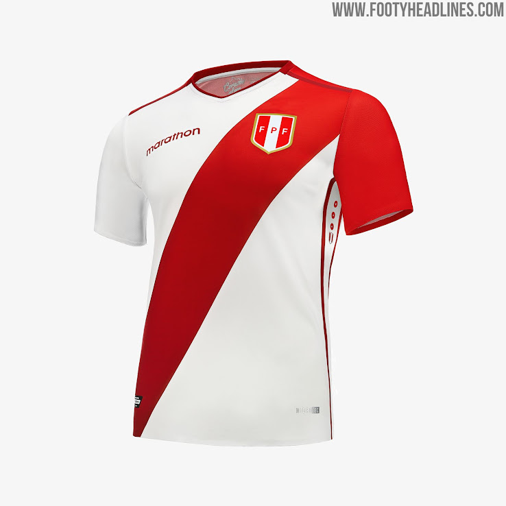 Umbro 2018-2019 Peru Home Football Shirt 