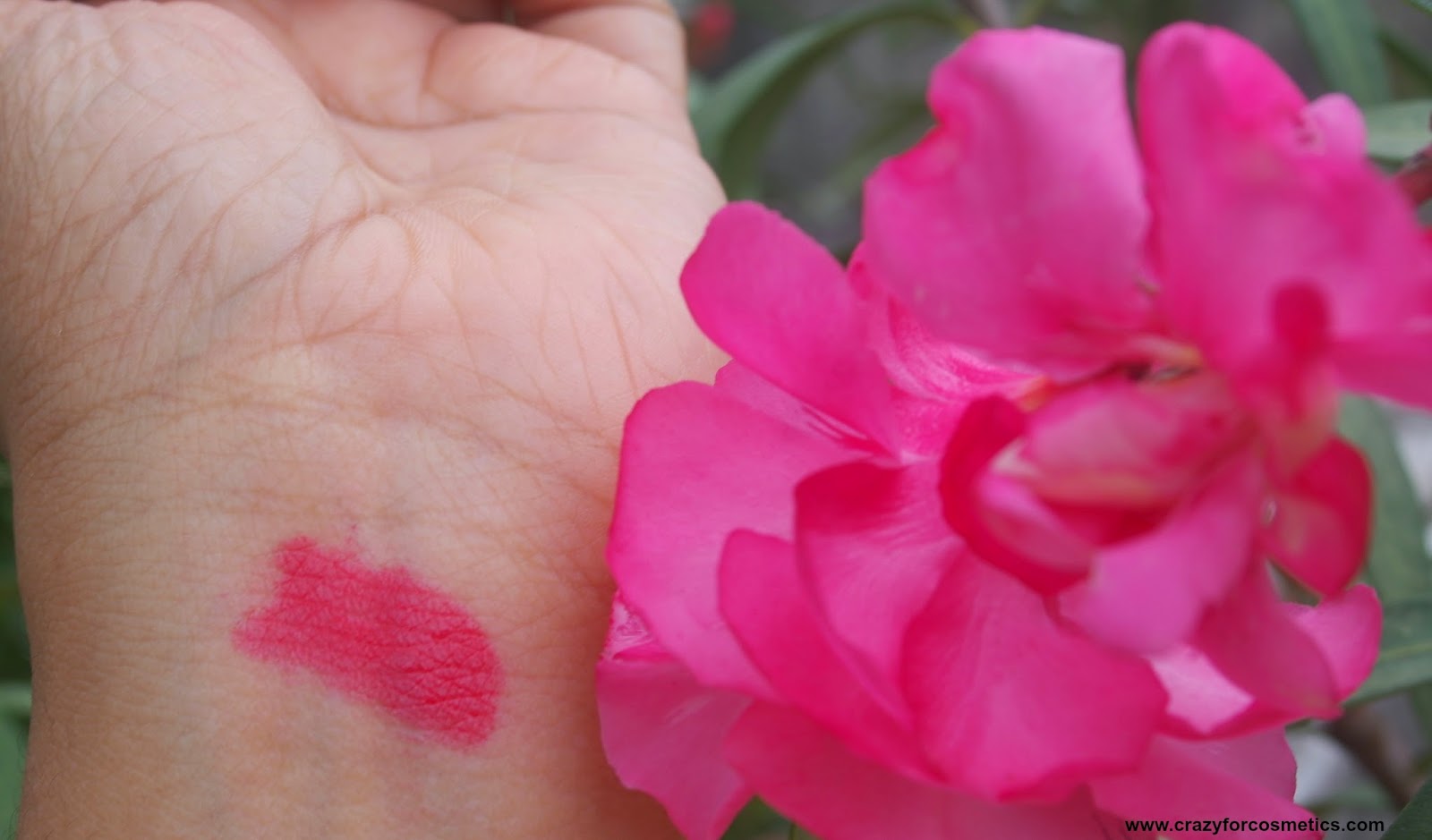 Bourjois Paris Color Boost Lip Crayon in Red Sunrise Swatches