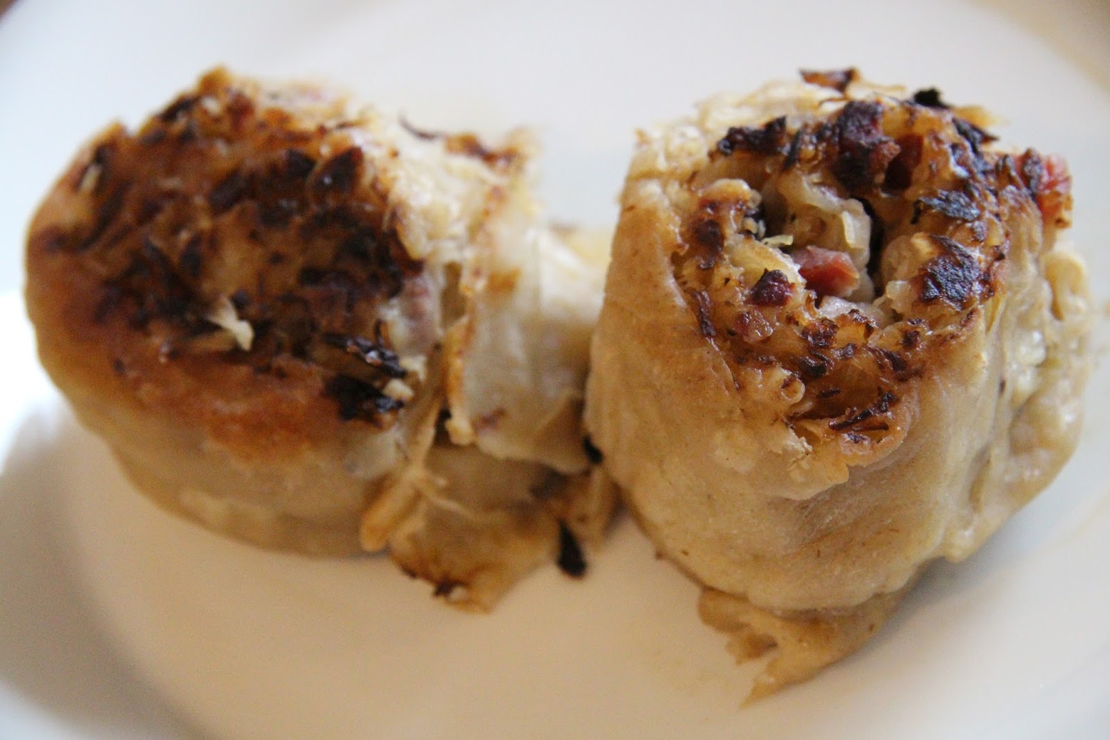 Krautkrapfen - Hapankaalirullat