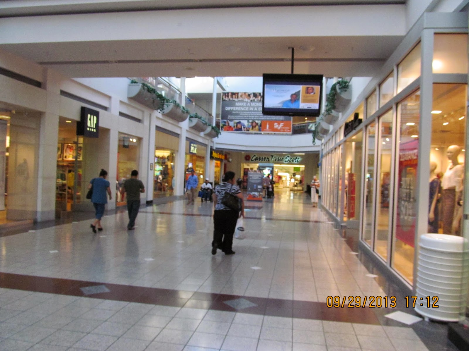 Trip to the Mall Lincolnwood Town Center (Lincolnwood, IL)